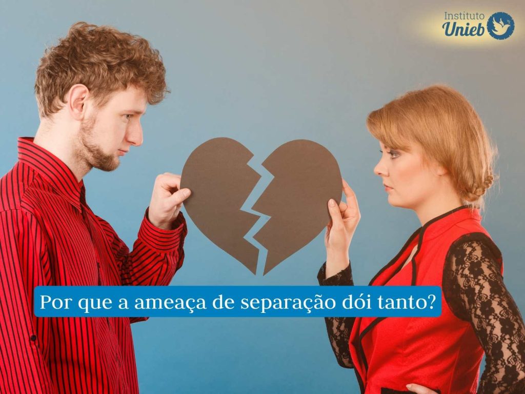 Como enfrentar os problemas de separação? Homem e mulher segurando um coração partido que indica os problemas de separação