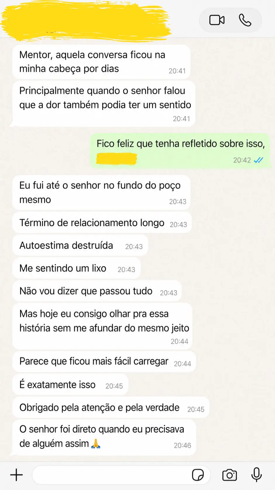 Screenshot de conversa profunda no WhatsApp onde a pessoa agradece o mentor por ajudá-la a ver sentido na dor após término de relacionamento longo que destruiu sua autoestima.